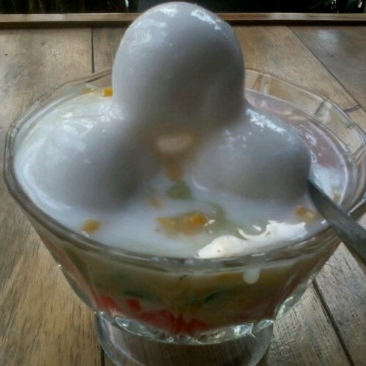 Es Krim Puding Medan