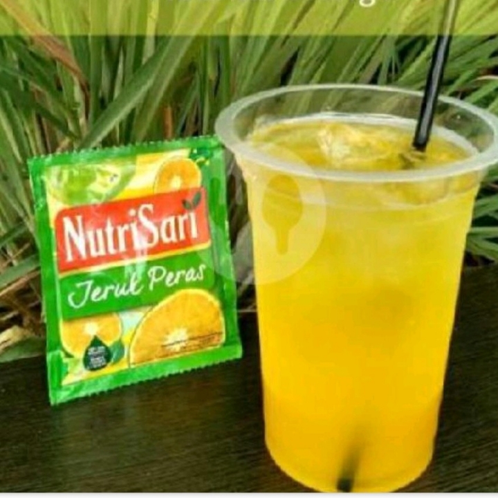 Es Nutrisari Jeruk Peras