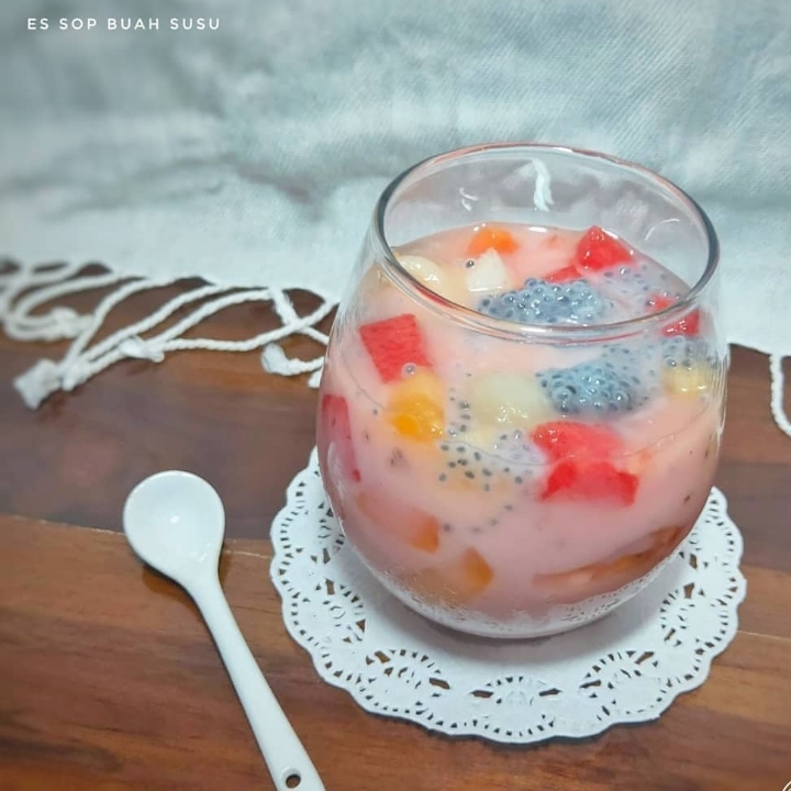 Es Sop Buah Susu