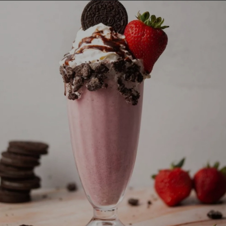 Es Strawberry Oreo