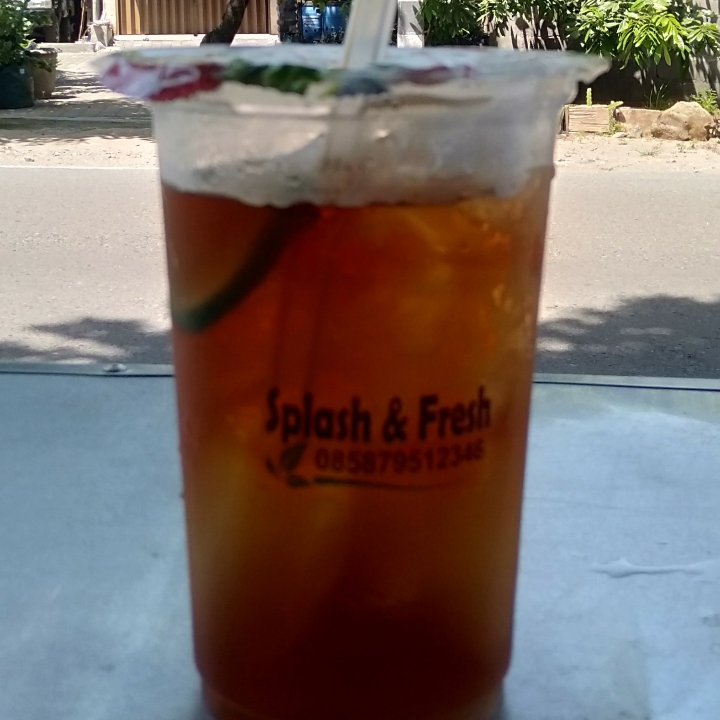 Es Teh atau Lemon Tea