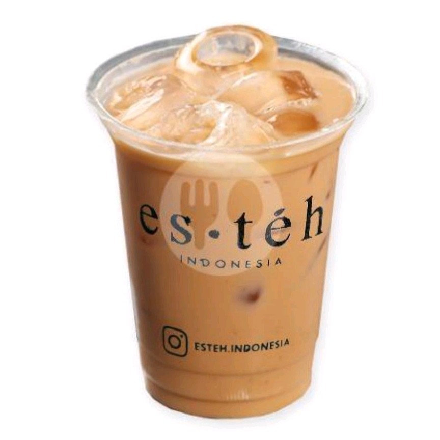 Es Thai Tea Medium