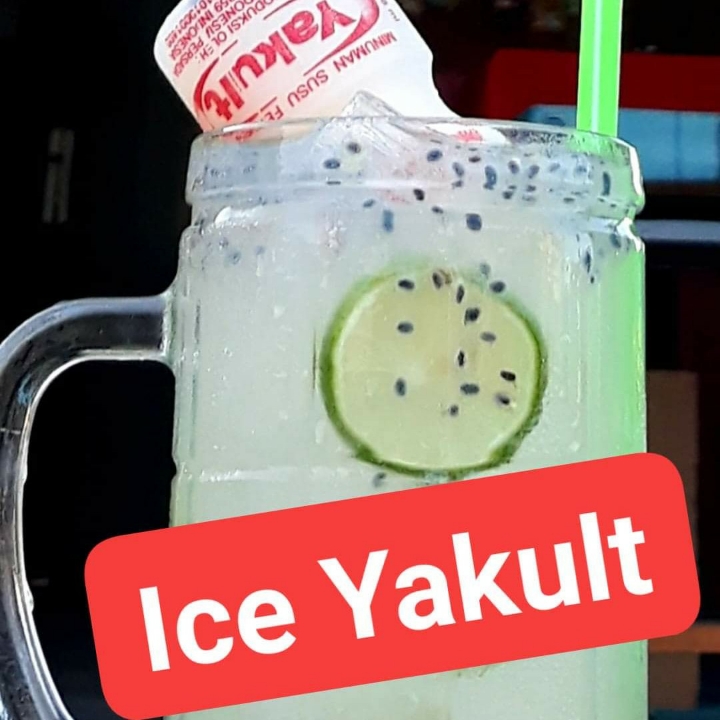 Es Yakult