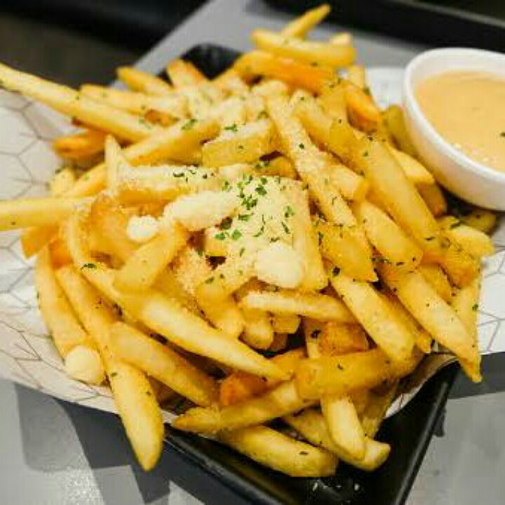 French Fries With Cheese Mayo