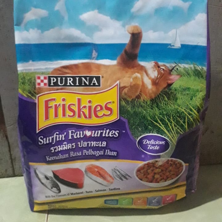 Friskies Adult