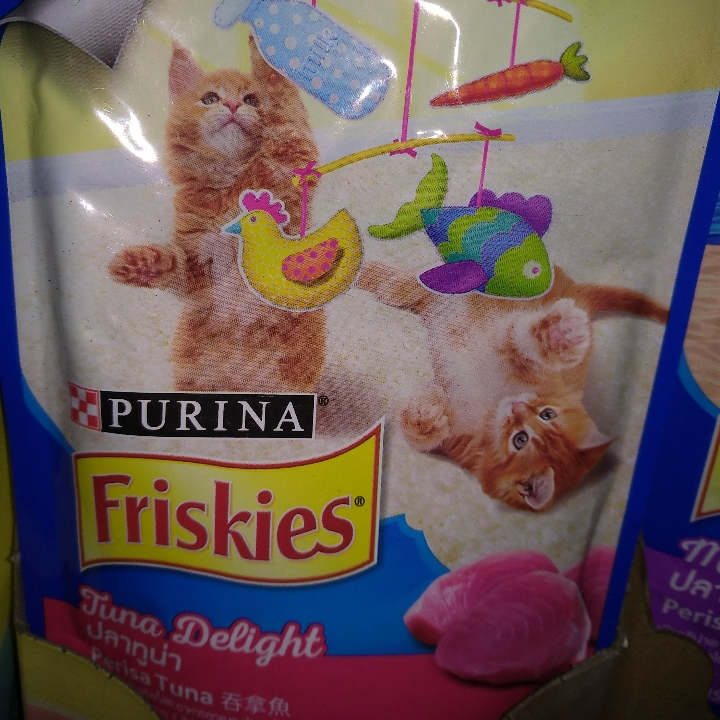 Friskies Pouch Tuna Delight