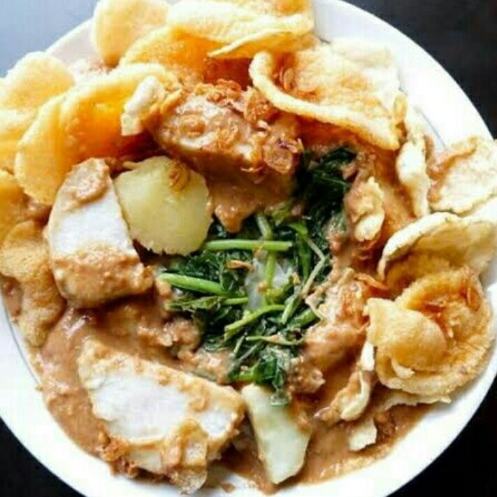 GADO GADO KUNINGAN