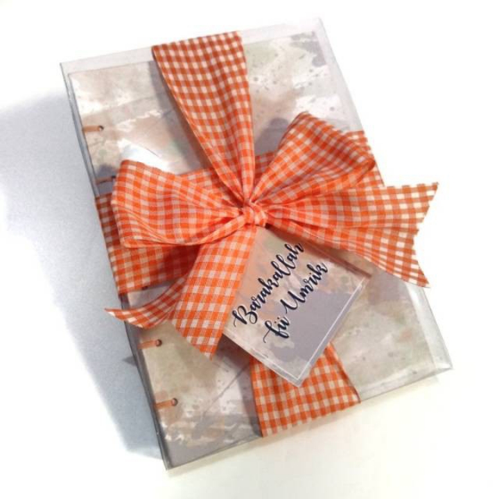 GIFT BOX Mika Bening Pita Satin Kotak-kotak dan kardus ucapan 4