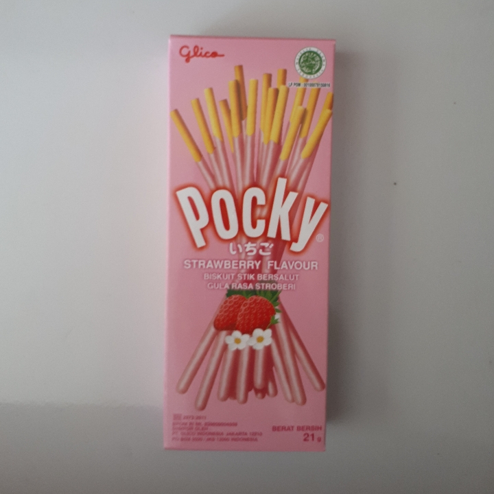 GLICO POCKY Strawberry