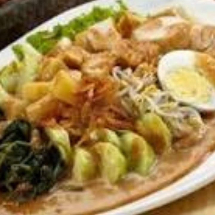 Gado Gado Lontong