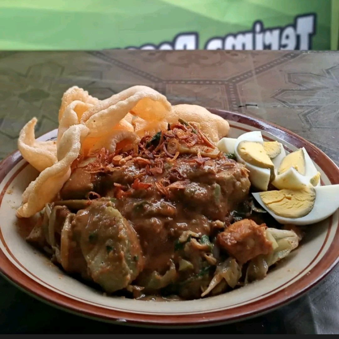 Gado Gado Telor Rebus Dan Lontong