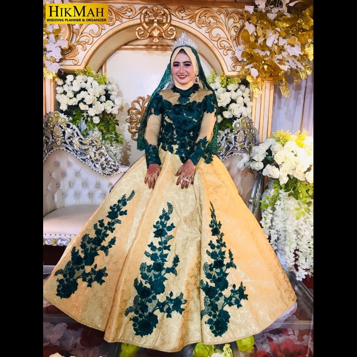 Gaun Pengantin Hijau Gold 