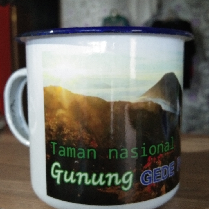 Gelas Gunung 2