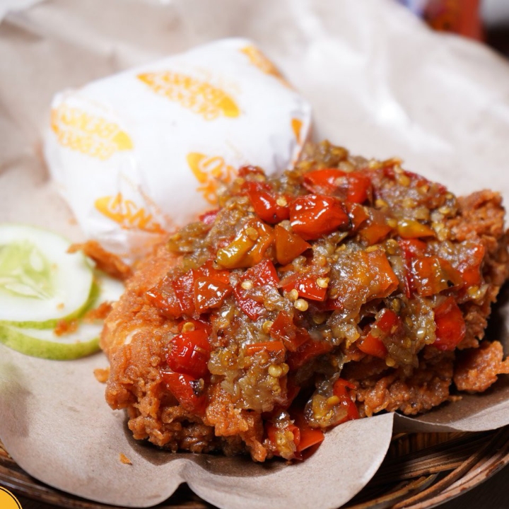 Geprek Bensu Sambal Embe Paket Nasi