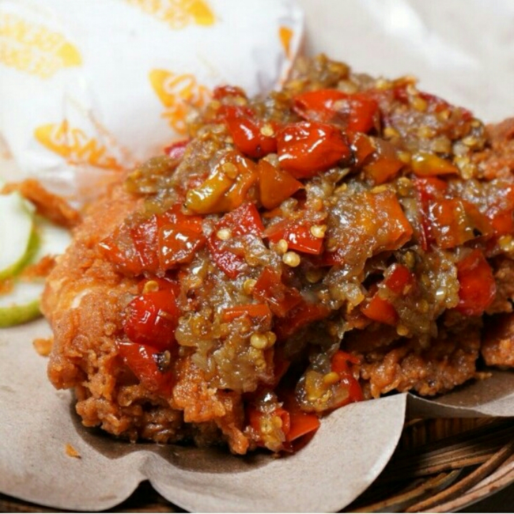 Geprek Bensu Sambel Embe Paket Nasi