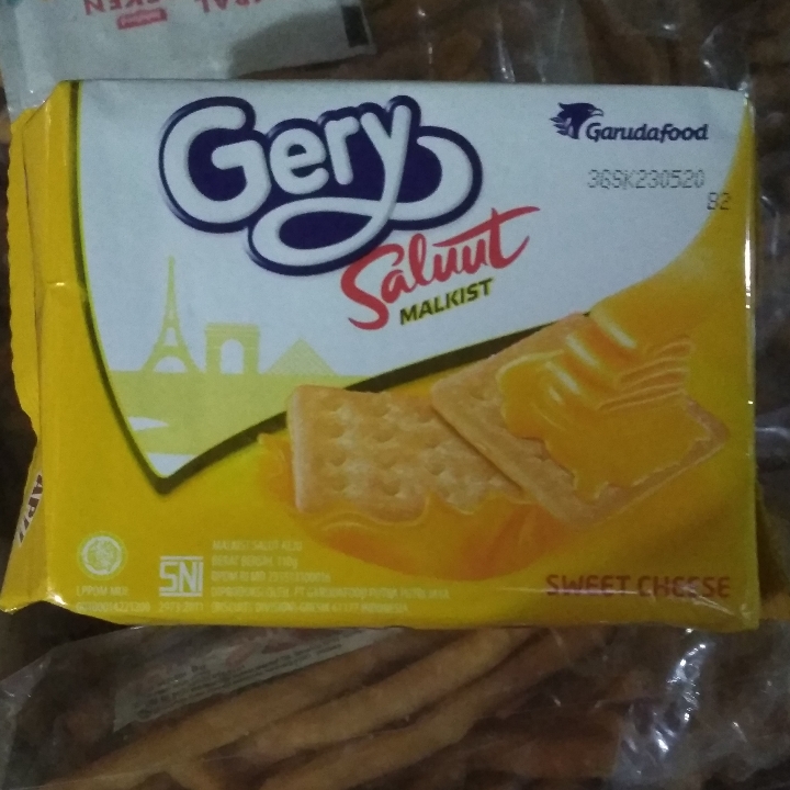 Gery Salut Malkist Keju