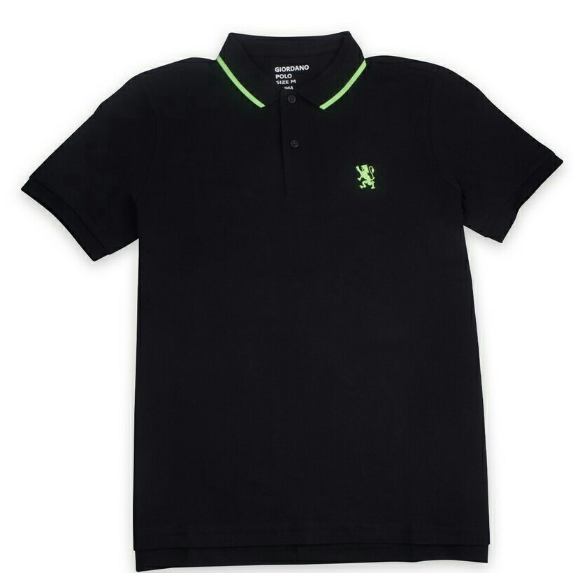 Giordano Men Small Lion Polo Embroidery merupakan polo shirt berbahan