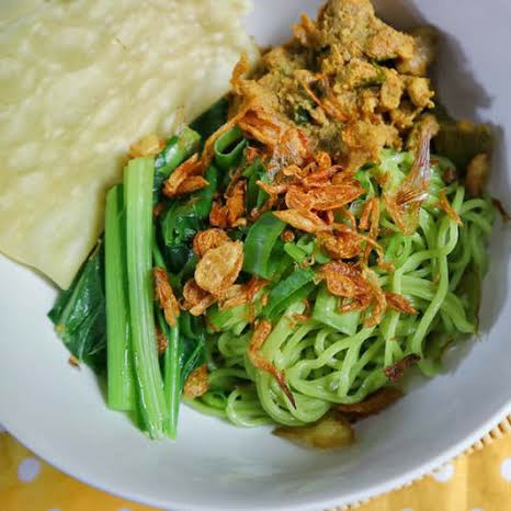 Green Mie Pangsit