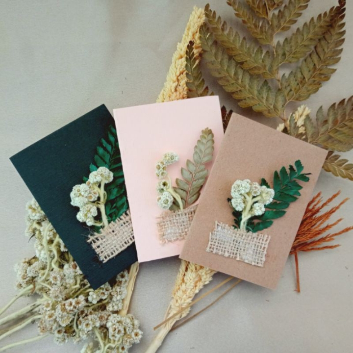 Greeting Card Aesthetic Kartu Ucapan Gift Card Unik 2