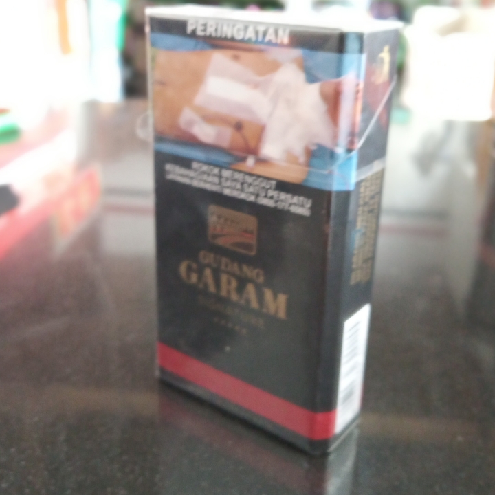 Gudang Garam Signature 12 2