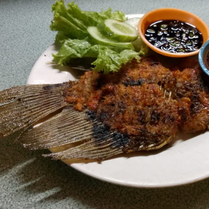 Gurame Bakar Kuning Setengah Ekor