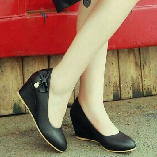 HIGH HEELS AB 13 HITAM