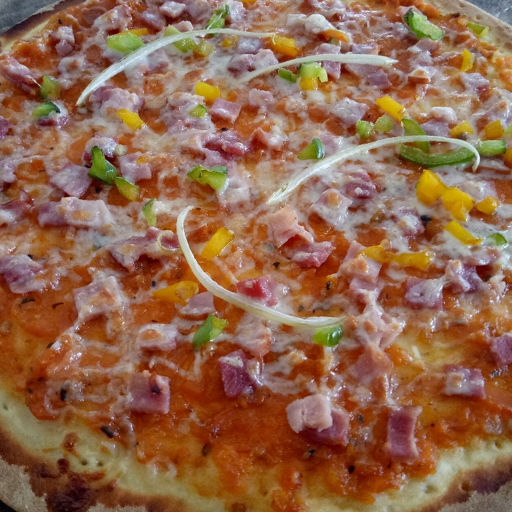 Ham Pizza