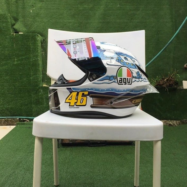 Helm AGV  2