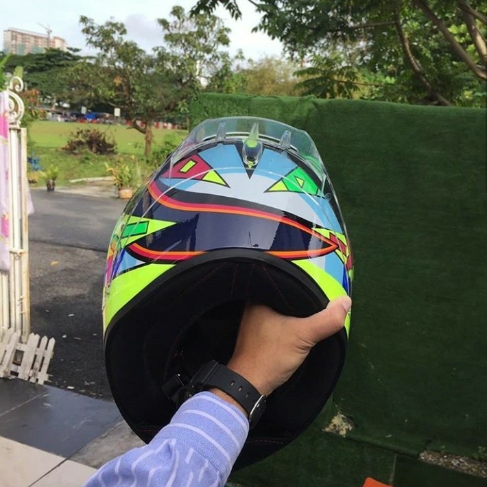 Helm AGV  3