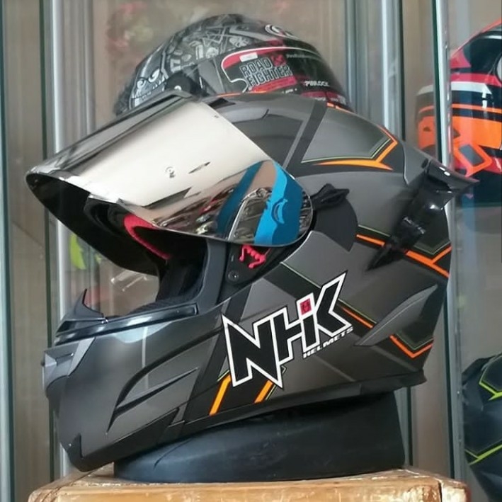 Helm NKH 2