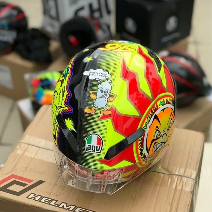 Helmet AGV 4