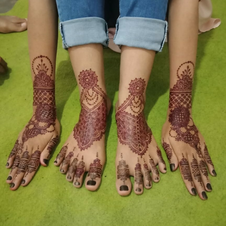 Henna Tulis Acara Nikahan