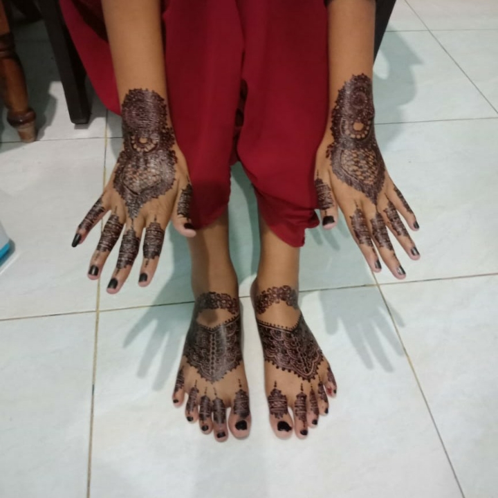 Henna Tulis Acara Nikahan 2