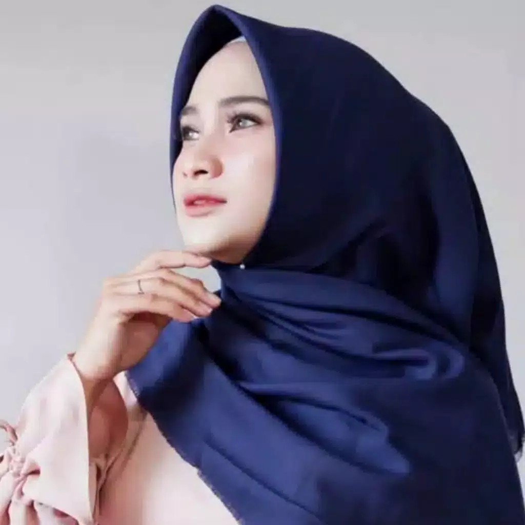 Hijab SEGIEMPAT SAUDIA POLOS 2