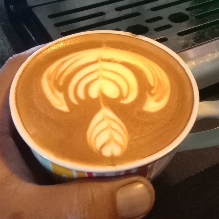 Hot Cafe Latte 3