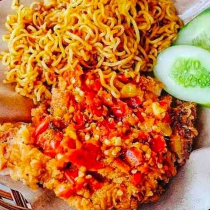 Hot Mie Geprek 