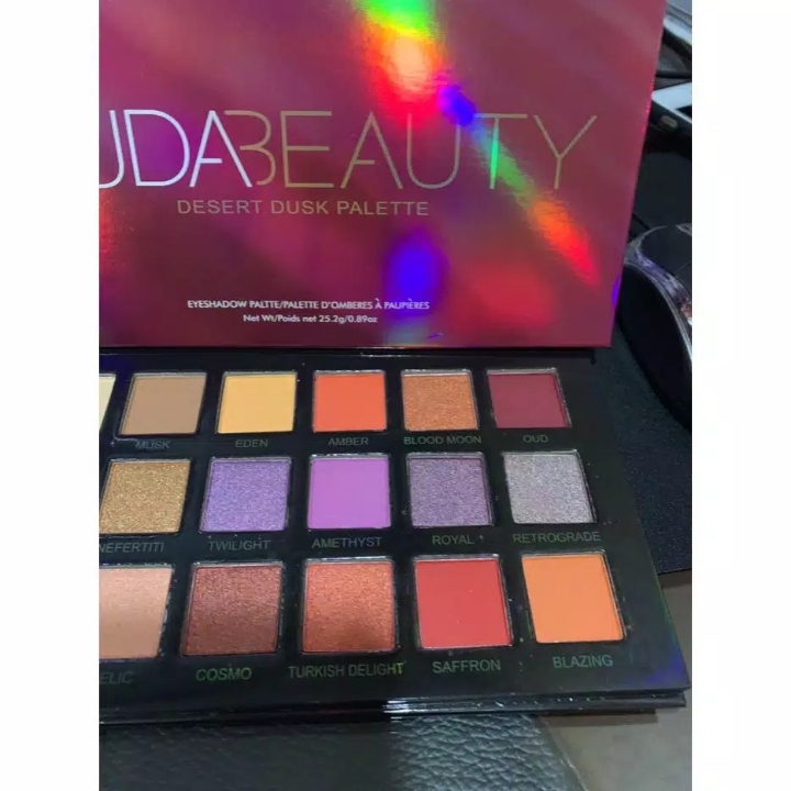 Huda beauty eyeshadow desert dusk 3