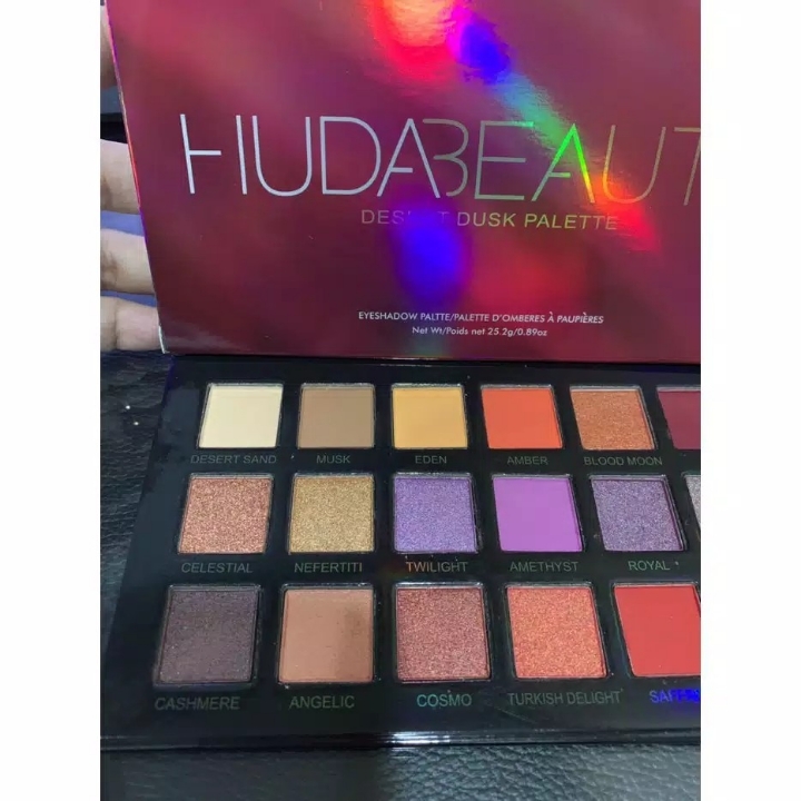 Huda beauty eyeshadow desert dusk 4