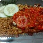 INDOMIE GORENG AYAM GEPREK CRISPY