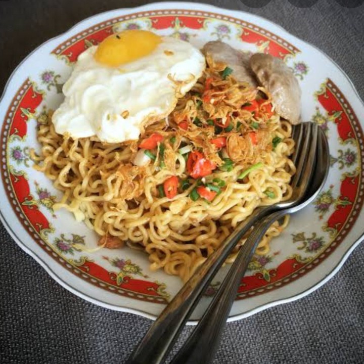 INDOMIE GORENG TELUR