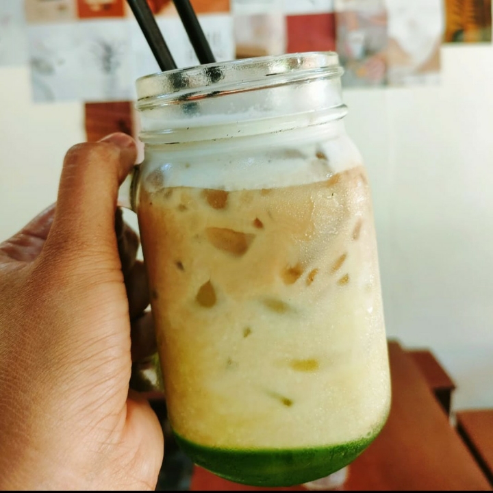 Ice Pandan Coffee