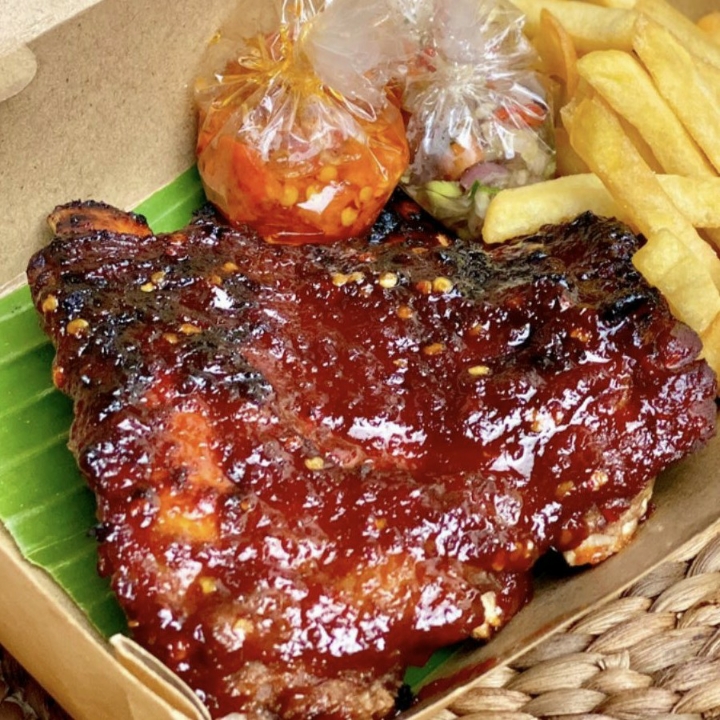 Iga Babi Bakar Medium