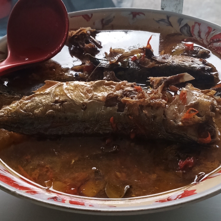 Ikan Asam Manis Pedas