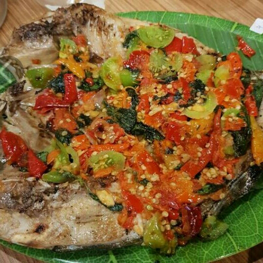 Ikan Bakar Rica-Rica Besar