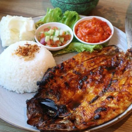 Ikan Bandeng Bakar Baduri