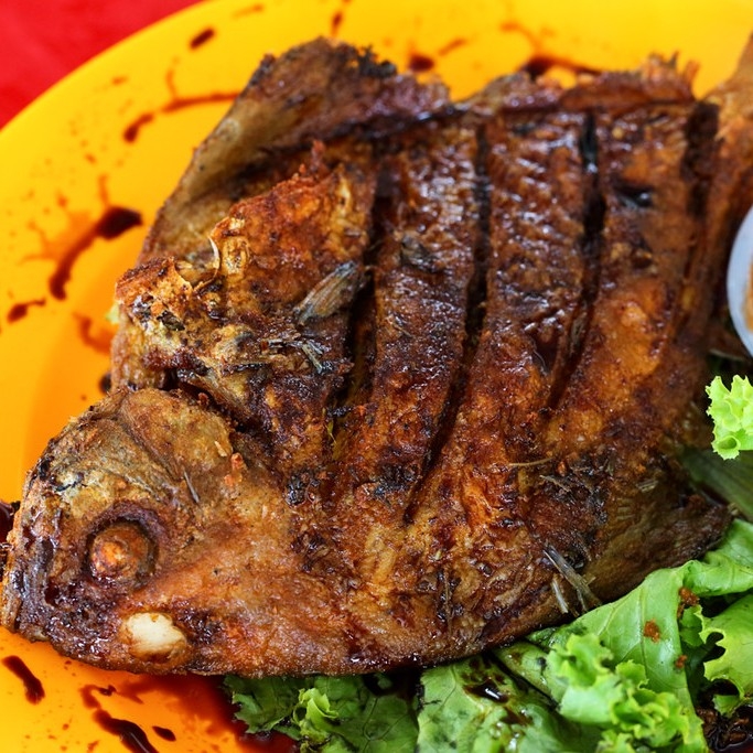 Ikan Bawal Bakar