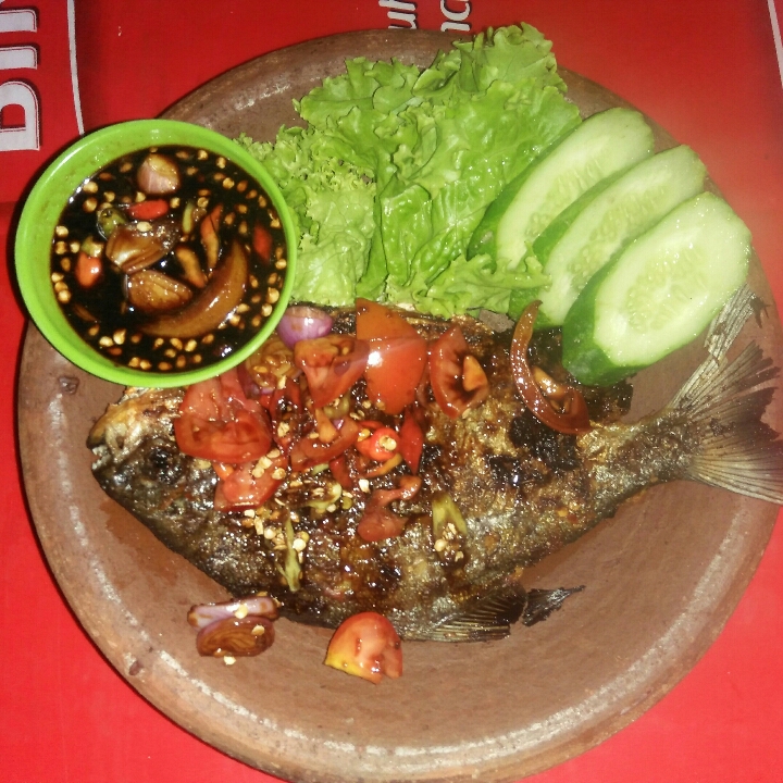 Ikan Bawal goreng 