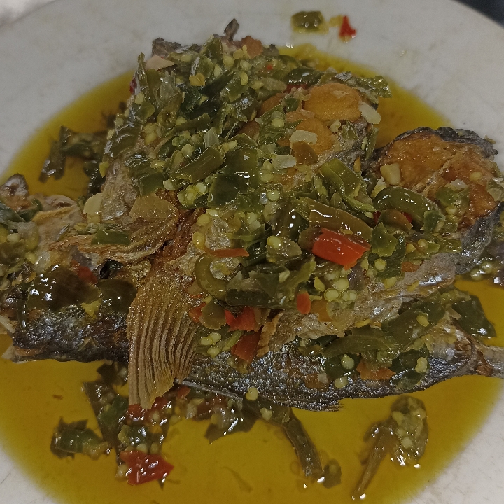 Ikan Goreng  2