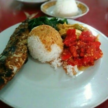 Ikan Goreng Sambal