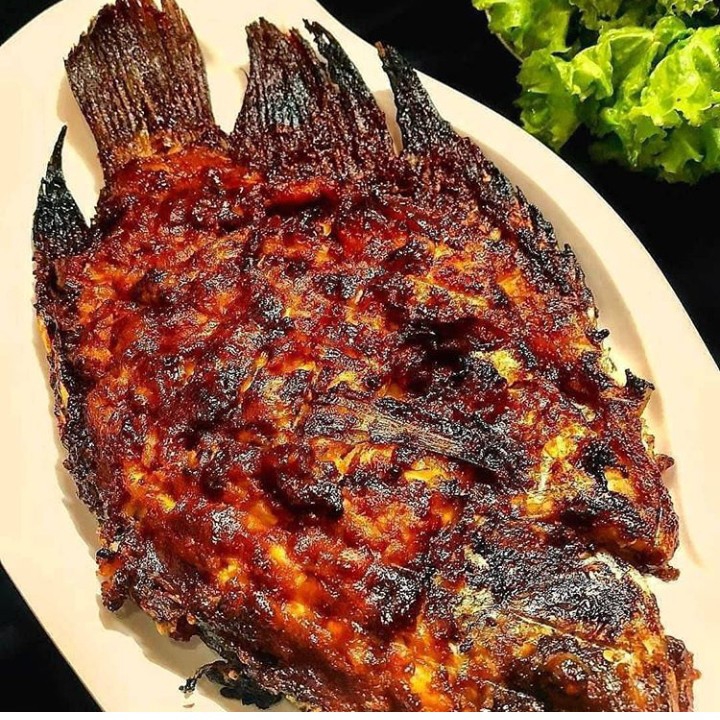 Ikan Goreng atau Bakar dan Nasi